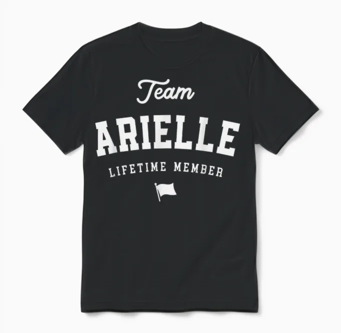 Team Arielle Lifetime Mitglied Lustiger Name Arielle Unisex T-Shirt in Black