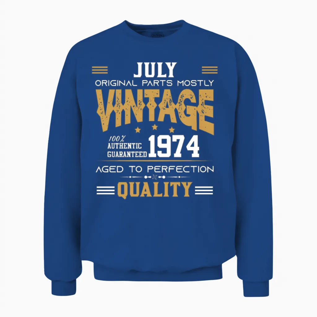 Vintage Aged to Perfection Juli 1974 Unisex Sweatshirt in Royal