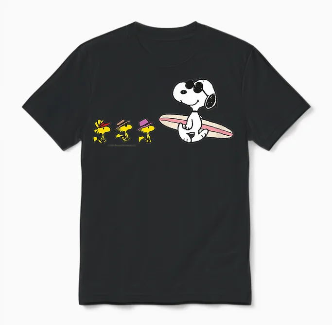 Peanuts - Snoopy Woodstock Surfboard Unisex T-Shirt in Black