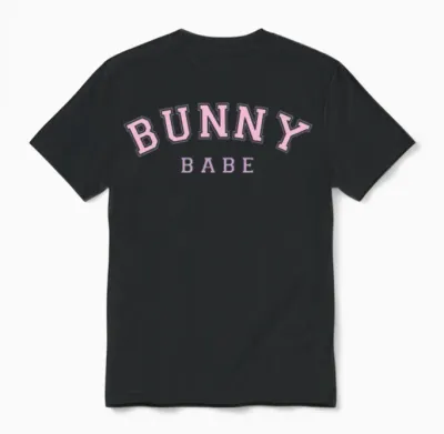 Retro Bunny Babe Unisex T-Shirt - Black