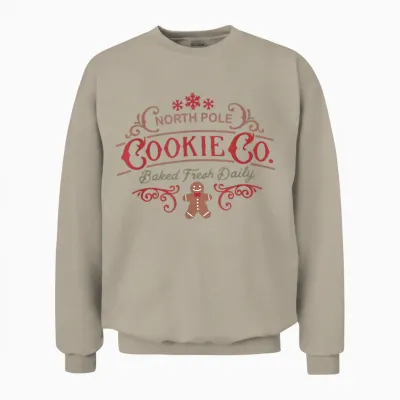 Women Retro Christmas Gingerbread Bakery North Pole Cookie Unisex Sweatshirt - Sand