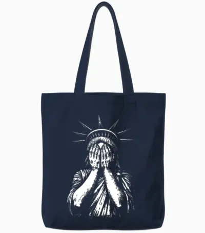 Statue of Liberty in Despair Tote Bags - Navy