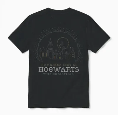 Harry Potter Hogwarts at Christmas Unisex T-Shirt - Black