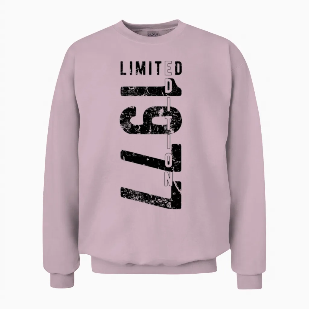 Grunge Vintage Limited Edition 1977 Birthday Unisex Sweatshirt in Light Pink