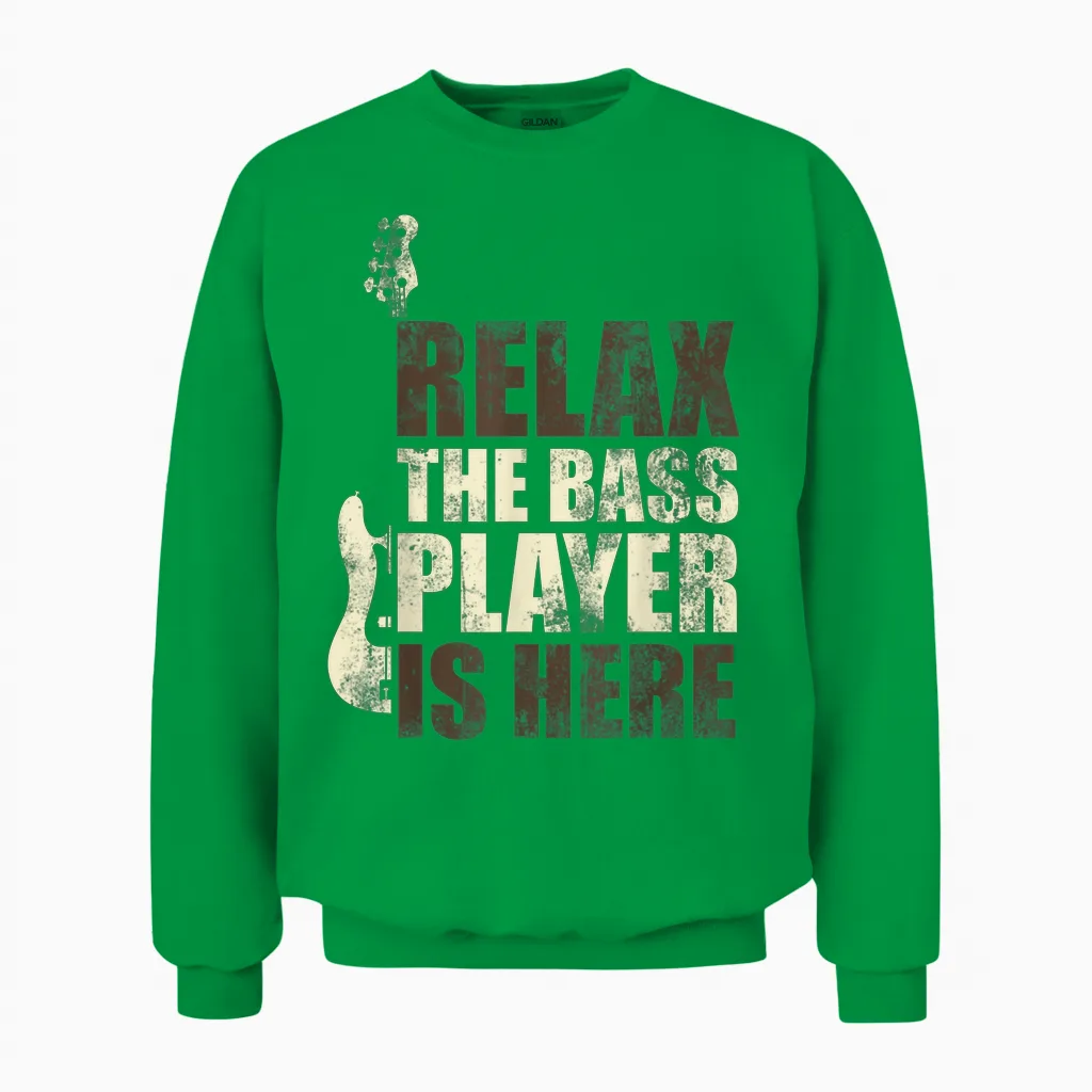 Le Bassiste Est Ici Music Gift Idea Guitar Bass Unisex Sweatshirt in Irish Green