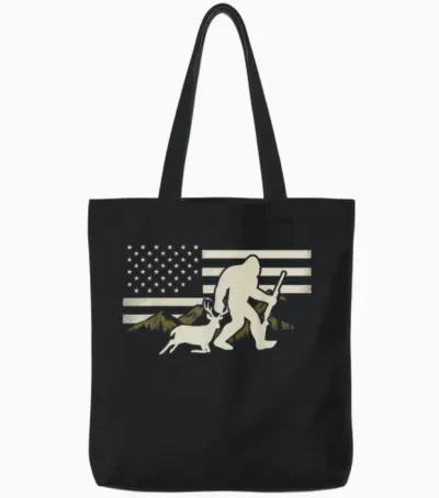 Bigfoot Deer Hunting Usa Flag Deer Hunting Buck Season Tote Bags - Black