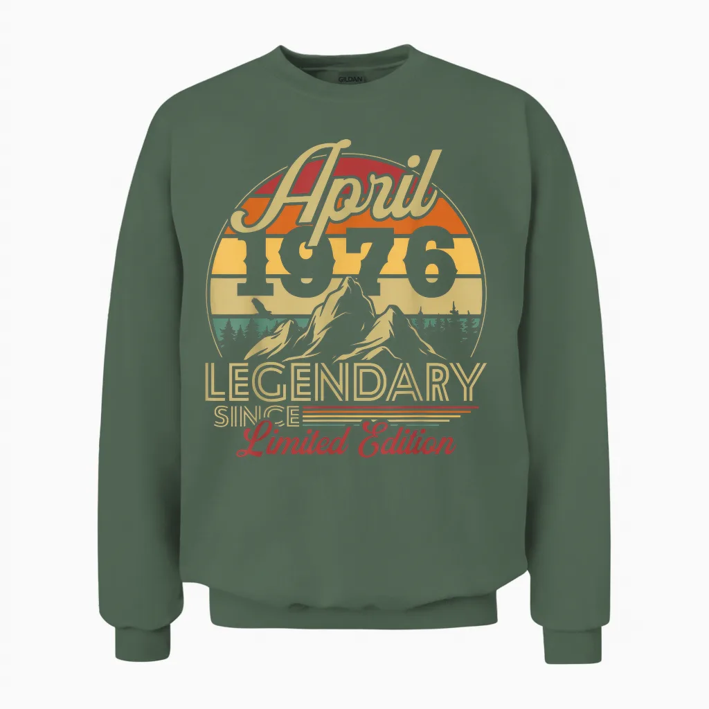 Vintage Cadeau D'anniversaire 50 Ans Pour Né En Avril 1976 Unisex Sweatshirt in Military Green