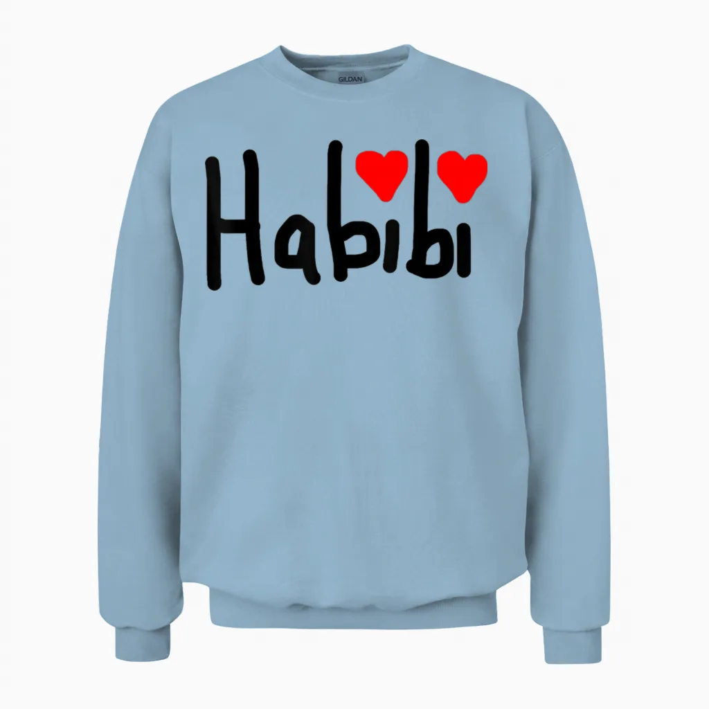 Habibi Schriftzug Mit Herzchen Unisex Sweatshirt in Light Blue