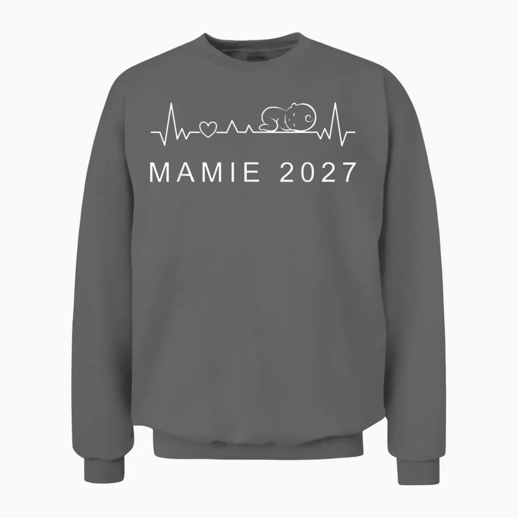 Mamie 2027 Battement De Cœur Annonce Grossesse Unisex Sweatshirt in Graphite Heather