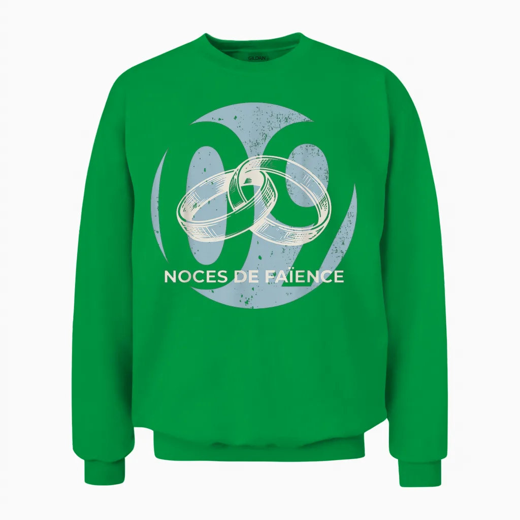 Idée Cadeau Couple 9 Ans De Mariage – Noces De Faïence Unisex Sweatshirt in Irish Green