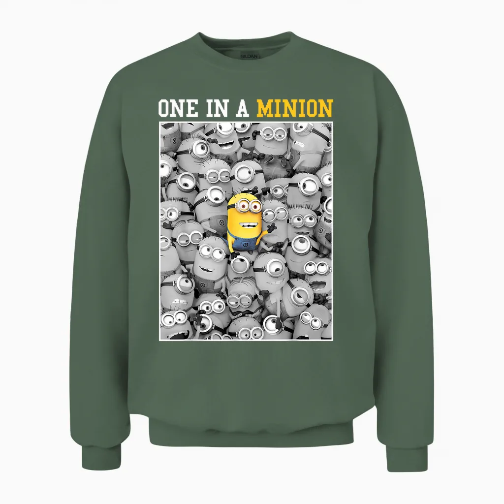 Despicable Me Minions One in a Minion Color Pop Portrait T-Shirt Small Unisex Sweatshirt in Military Green