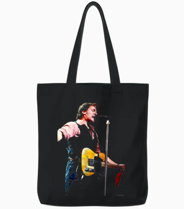 Der Boss Bruce Springsteen Live Von Andy Willsher Tote Bags in Black