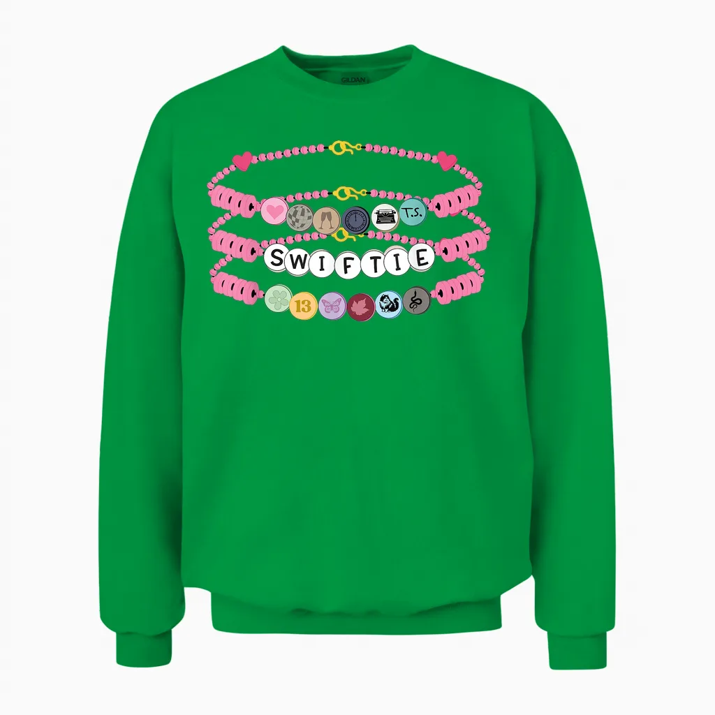 I Love Taylor Girl 90s Friendship Bracelet Taylor First Name Unisex Sweatshirt in Irish Green