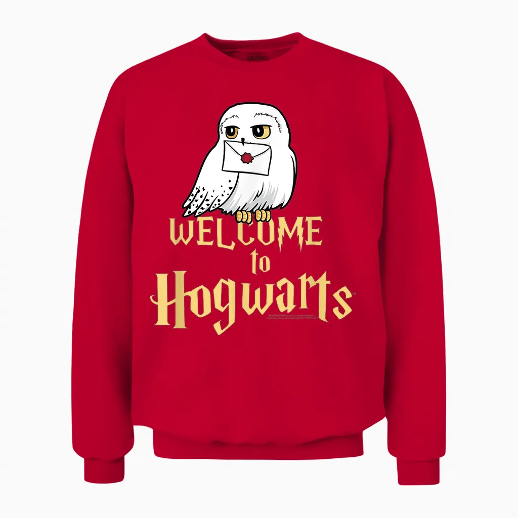 Harry Potter Hedwig Welcome to Hogwarts T-Shirt, Black Unisex Sweatshirt in Red