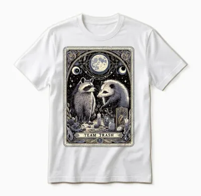 Team Trash Tarotkarte Opossum Hexerei Goth Possum Waschbär Unisex T-Shirt - White