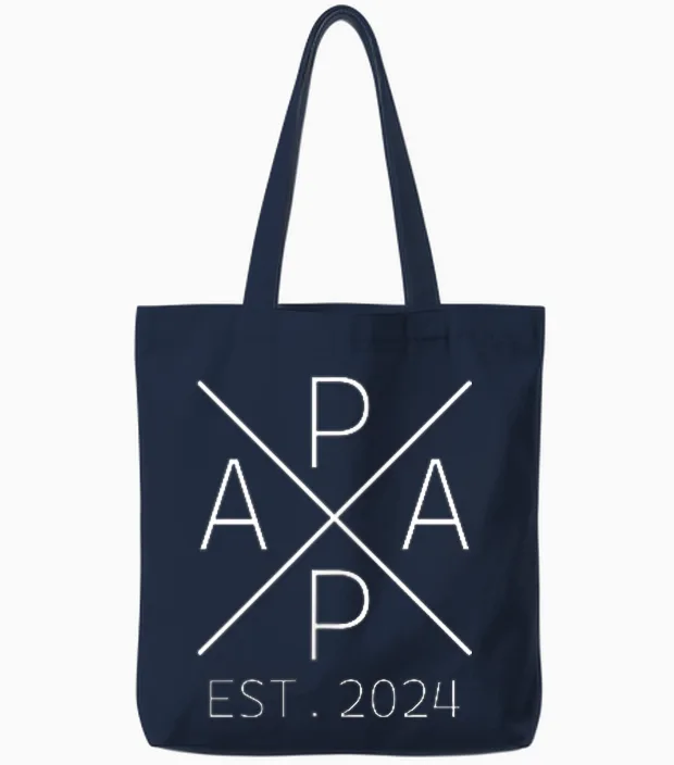 Papa 2024 T-Shirt with German Text Tote Bags in Navy