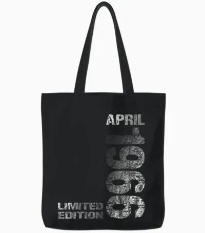 Limited Edition April 1966 Mann Frau 60. Geburtstag Tote Bags - Black