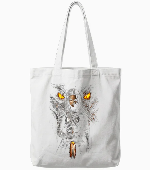 Furchtlose Drachen Heldin Mit Schwert Und Fantasy Drache Tote Bags in White