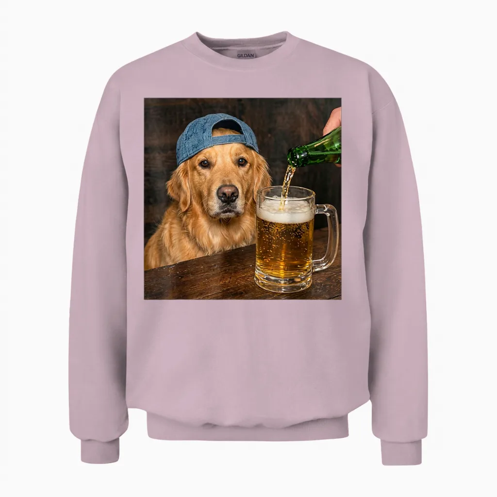 Golden Retriever Trinkt Bier Lustiges Hunde-Meme Unisex Sweatshirt in Light Pink