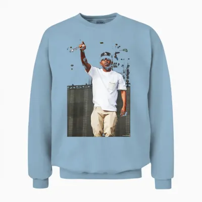Le Rappeur Kendrick Lamar Live T in the Park Par Andy Willsher Unisex Sweatshirt - Light Blue