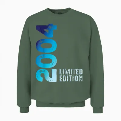 Stunning Year 2004 Vintage Since 2004 Limited Edition 2004 Unisex Sweatshirt - Military Green
