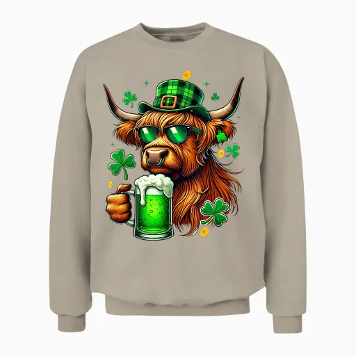 Irish Highland Cow with Shamrocks St Patrick's Green Beer T-Shirt, White, S Unisex Sweatshirt - Sand