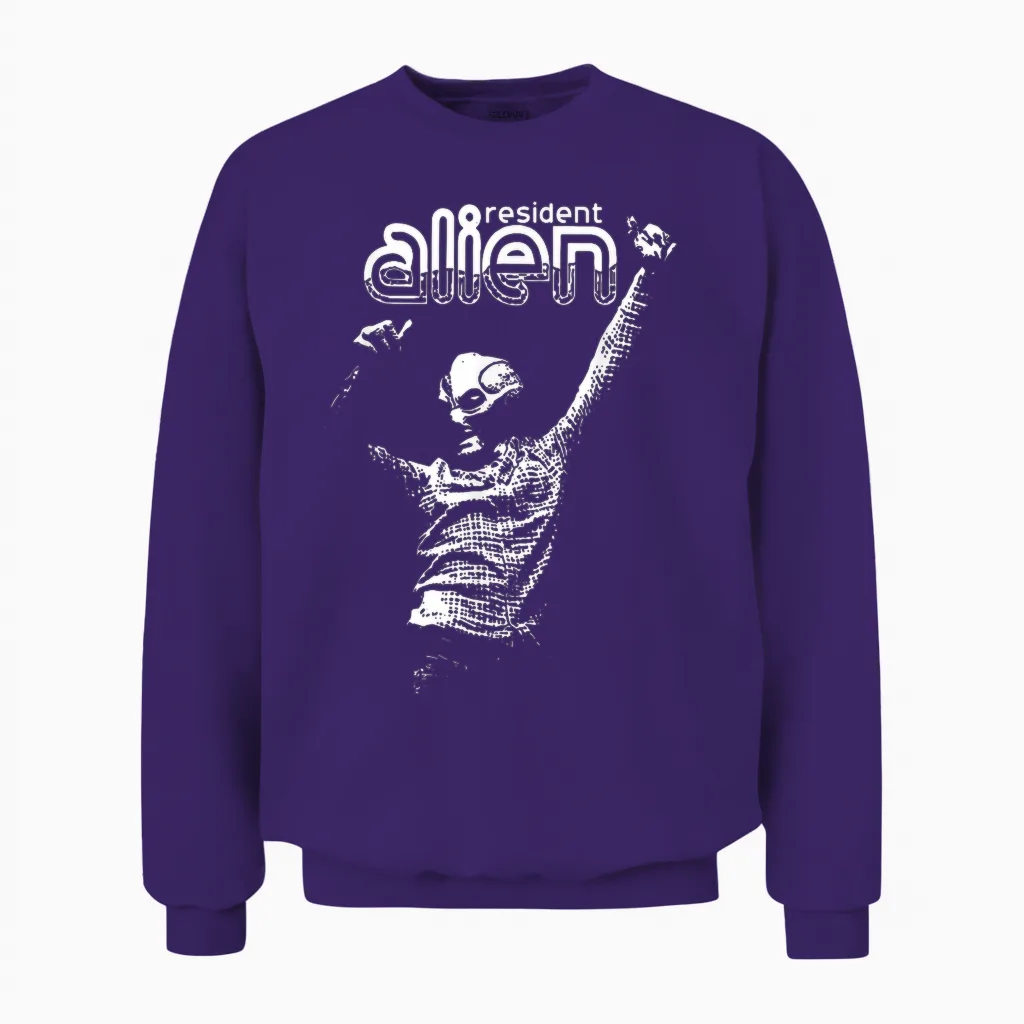 Alien Resident T-Shirt, Black, S Unisex Sweatshirt in Purple