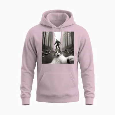 Funny Surprised Scared Cat Selfie with Sasquatsch Bigfoot Unisex Hoodie - Light Pink