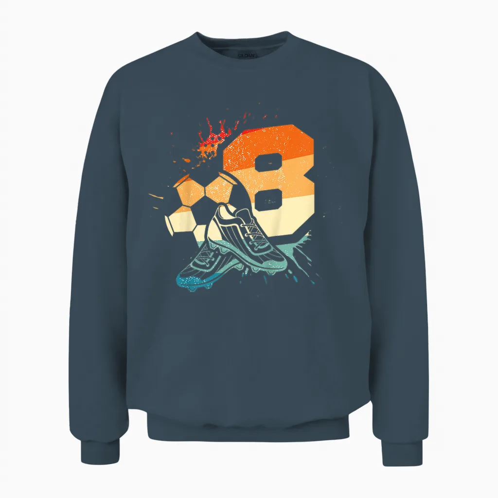 Kinder 8. Geburtstag Retro Fussball Spieler 8 Jahre Junge Kinder Unisex Sweatshirt in Dark Heather