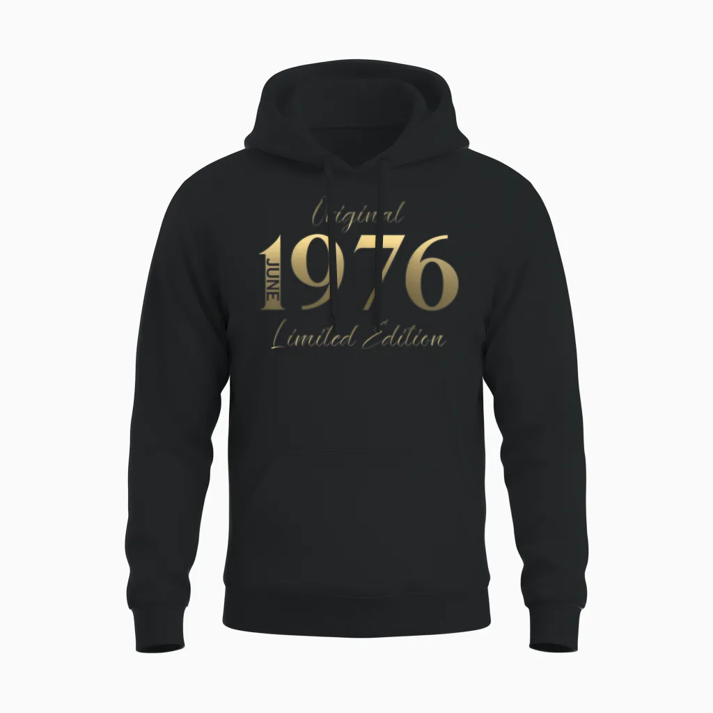 50 Ans Anniversaire Homme Cadeau Juin 1976 Vintage Unisex Hoodie in Black