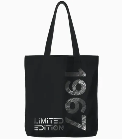 Limited Edition Jahrgang 1967 Mann Frau 59. Geburtstag Tote Bags - Black