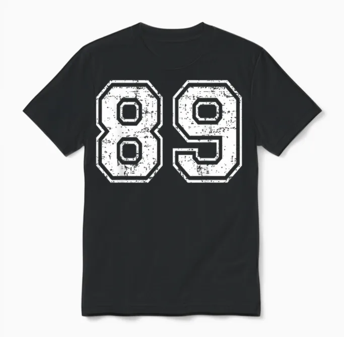 89 Matching Universitaire Grunge De Sports D'équipe Numéro Quatre-Vingt-Neuf Unisex T-Shirt in Black