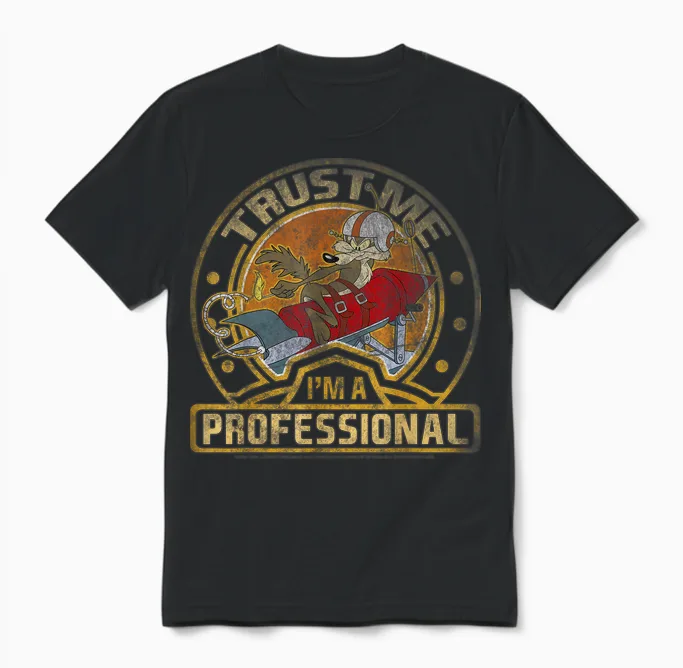Looney Tunes Wile E. Coyote Trust Me I'm a Professional Short Sleeve Unisex T-Shirt in Black
