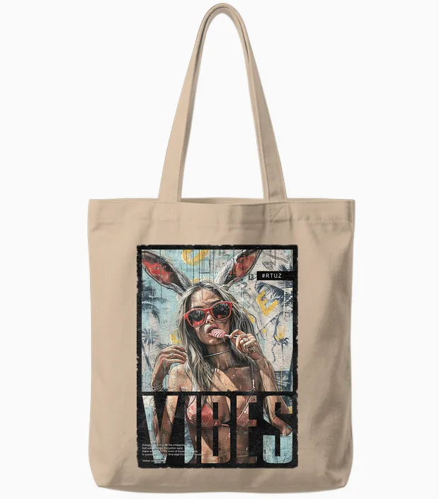 Vintage Girl Magazine Cover Sexy Model Pin-Up T-Shirt, Black Tote Bags in Natural