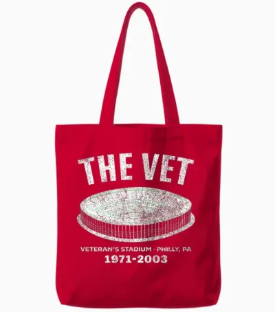 Veteranenstadion Philadelphia Tote Bags - Red