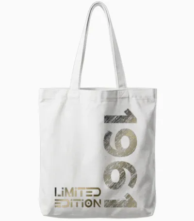 Limited Edition Jahrgang 1961 Mann Frau 65. Geburtstag Tote Bags - White