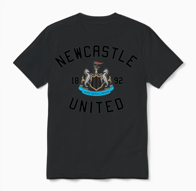 Herren Newcastle United Fc Color Crest Unisex T-Shirt in Black