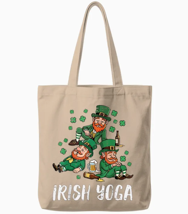 St. Patricks Day Irish Yoga Kobold Saint Paddys Herren Damen Tote Bags in Natural